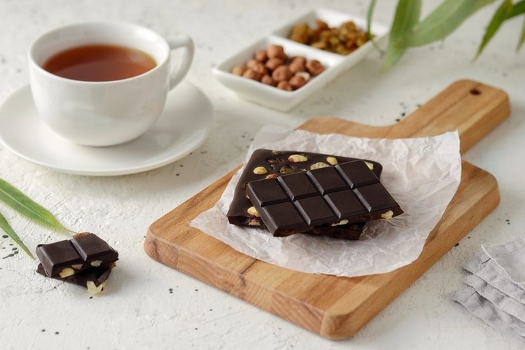 Chocolate Bark with Mixed Nuts - Chocolate Bark Recipe